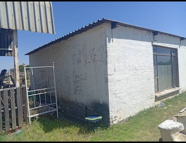 93,766M² FARM FOR SALE IN ROODS GARDENS
